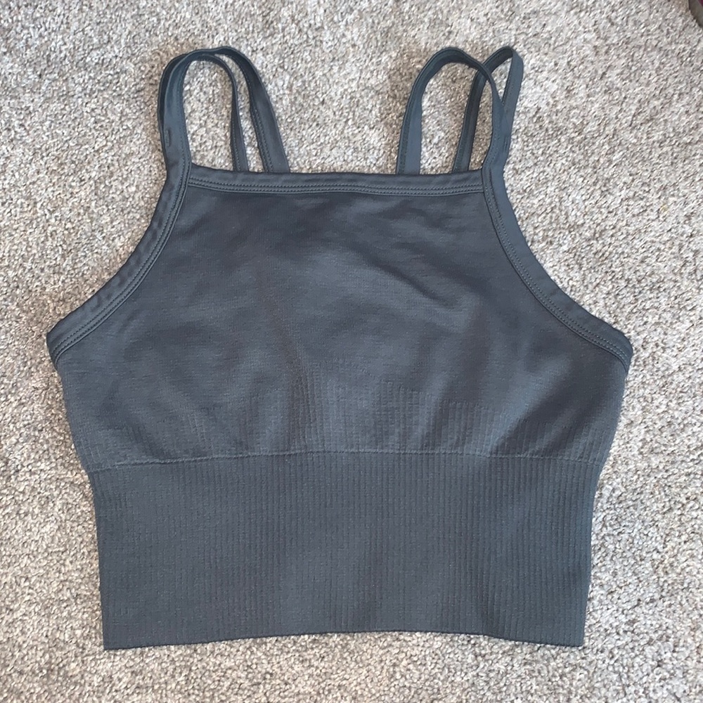 grey workout top/ sports bra